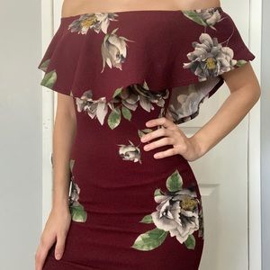 OFF THE SHOULDER / BODYCON FLORAL DRESS